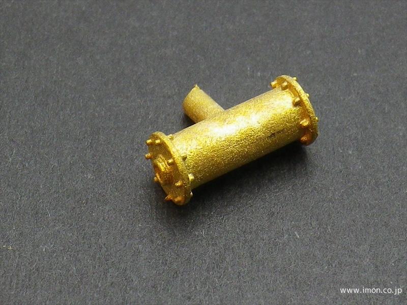 ３６５４　気動車用消音器（縦型貫通）