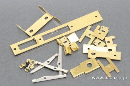 Ｐ１３６２　新型フレーム　イコライザ