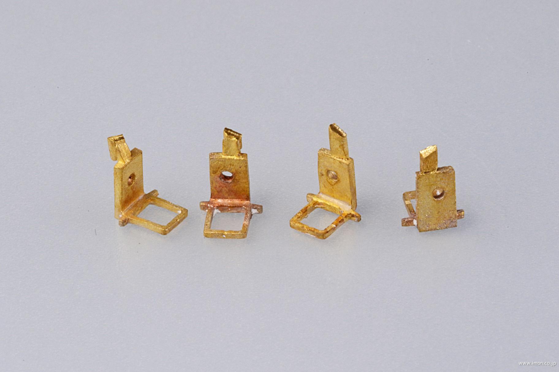 １９０４７　乗務員用ステップ　４個入