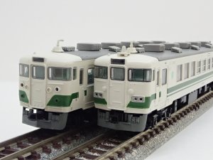 DE10 1028号機（依頼品） 1年保証 フォワード ギガ 社外新品 コンデンサーファンモーター
